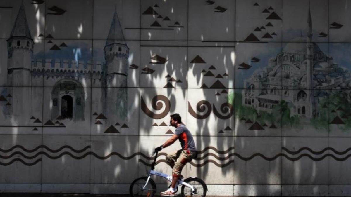 primarul din istanbul este dispus sa renunte la anumite parti din proiectul de amenajare a pietei