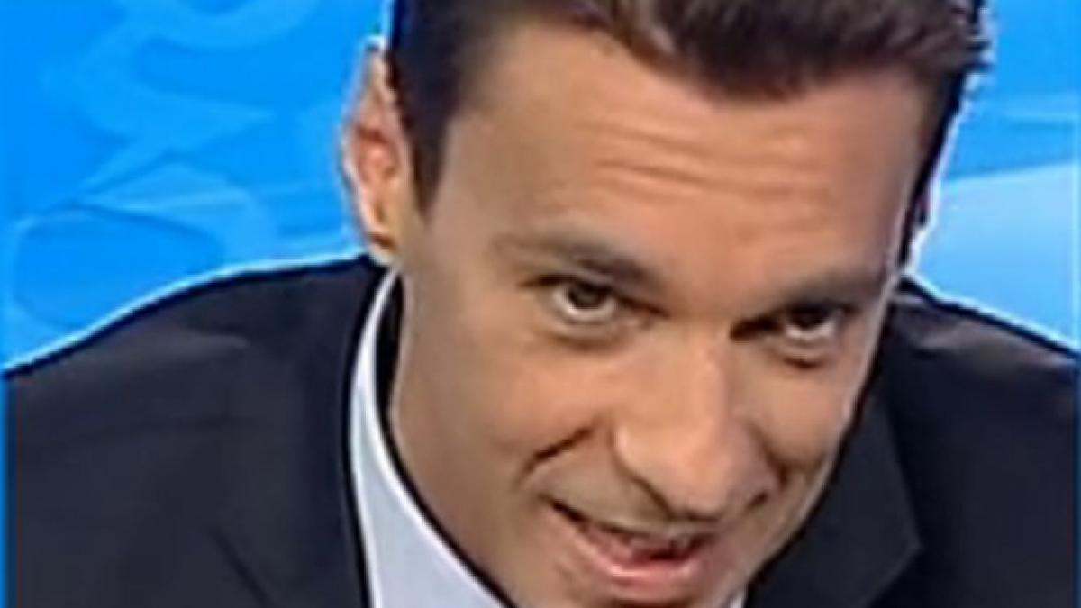 mircea badea despre rochia iuliei motoc dunga aia galbena face sa paleasca de invidie orice tronson