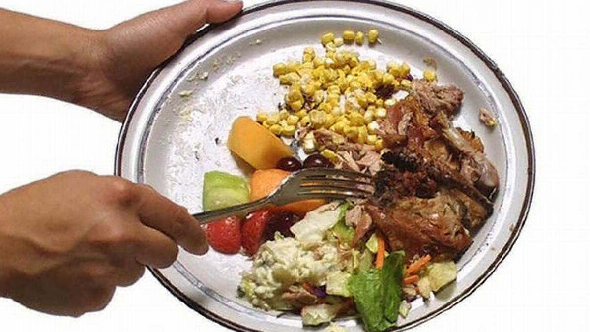 risipa alimentara in romania cata mancare arunca romanii anual