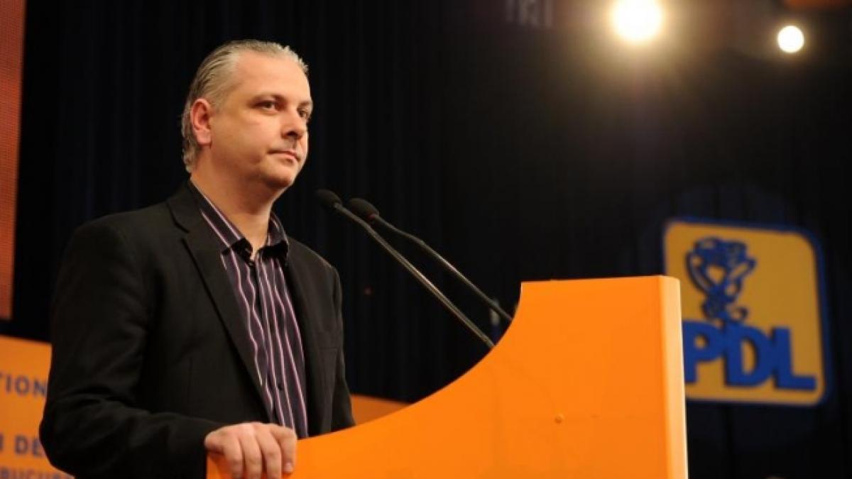 se subtiaza randurile in pdl un alt fost ministru a demisionat din partid