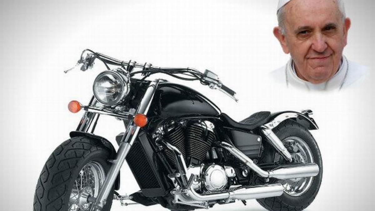 papa francisc a primit un cadou inedit cu ocazia zilei motociclistilor