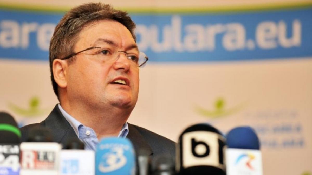 fundatia miscarea populara modificarea constitutiei si regionalizarea vor duce la divizarea romaniei