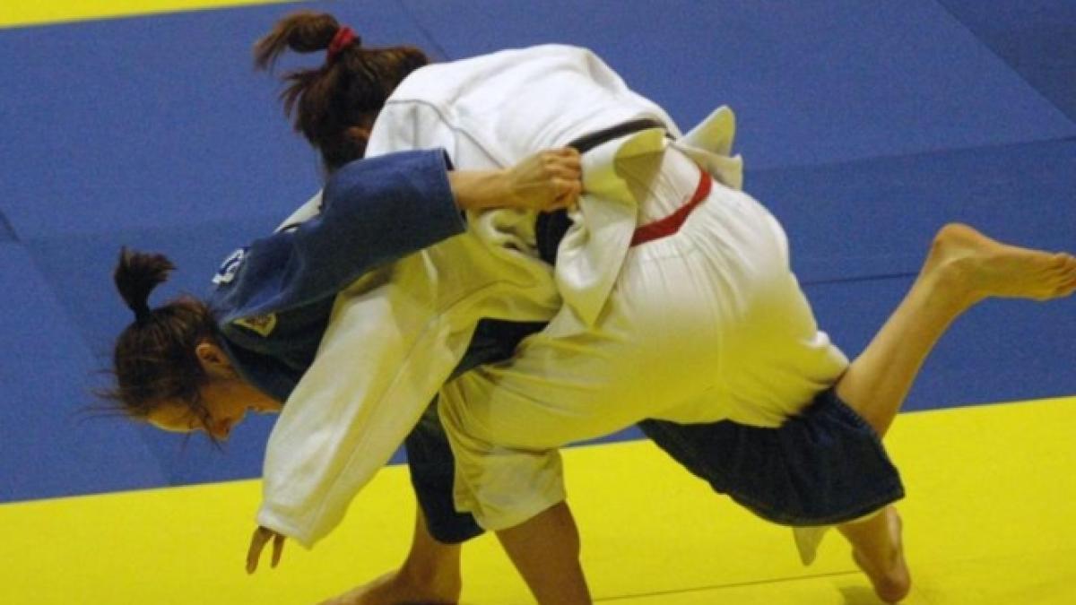 aur pentru romania la cupa europei la judo
