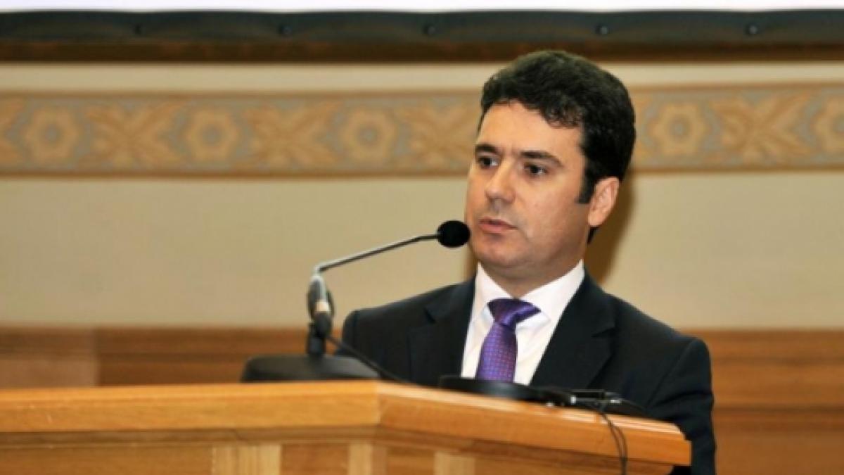 punctul de intalnire remus pricopie manualul secuilor nu este aprobat de ministerul educatiei