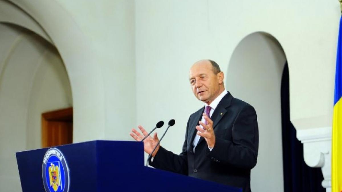 traian basescu despre casatoriile intre persoane de acelasi sex fiecare face ce vrea cu viata lui
