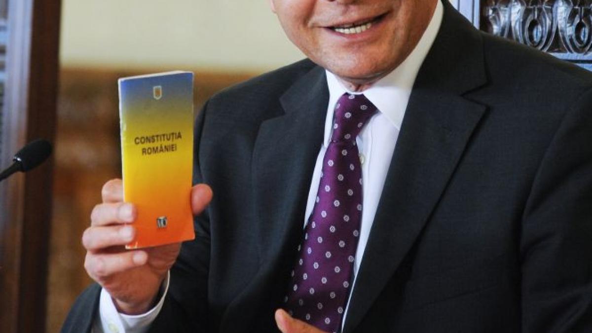 principalele modificari aduse constitutiei romaniei vedeti calendarul intrarii in vigoare a noii