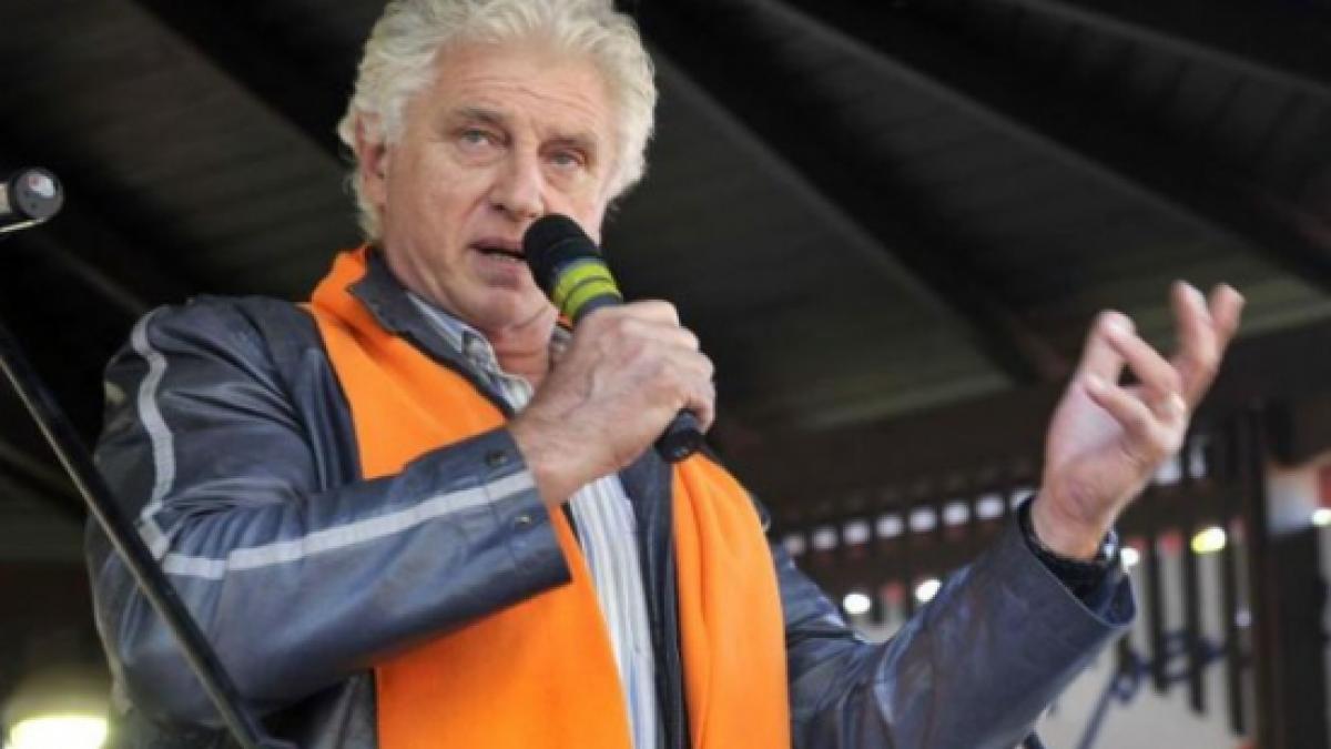 ce spun medicii despre starea lui szobi cseh cascadorul a fost transferat la spitalul de boli