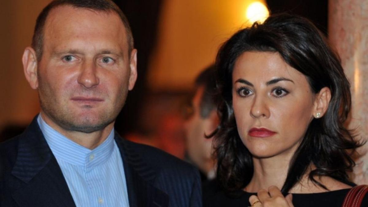 viorel catarama spune adio burlaciei omul de afaceri se casatoreste cu medicul estetician adina