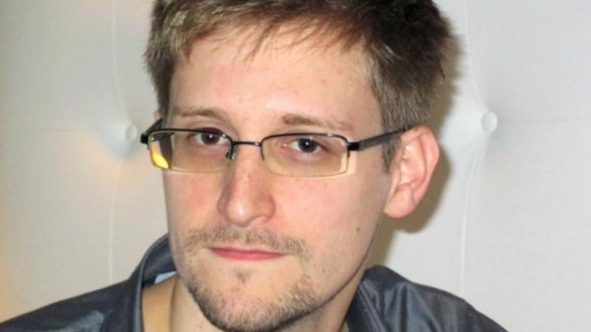 fugarul edward snowden acuzat de spionaj intentioneaza sa ajunga in venezuela via cuba