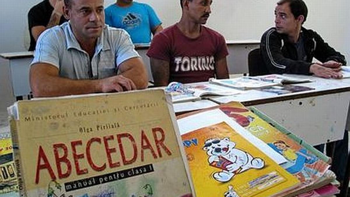 detinutii din inchisorile din romania au devenit scriitori peste noapte cate carti au iesit de pe