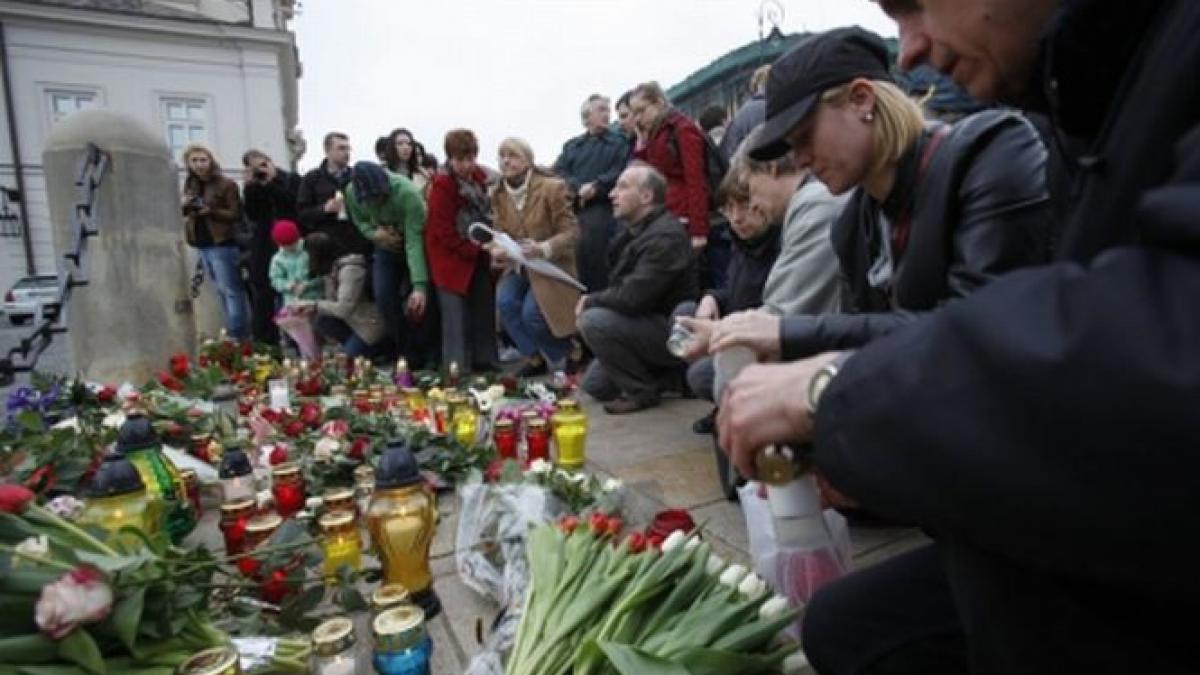 romania este astazi in doliu tarile vecine sunt alaturi de noi si ne transmit mesaje de compasiune