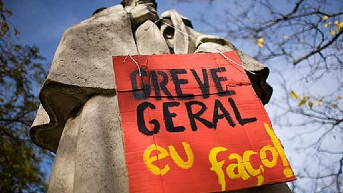 strigat de revolta portugalia paralizata de o greva generala ca urmare a masurilor de austeritate