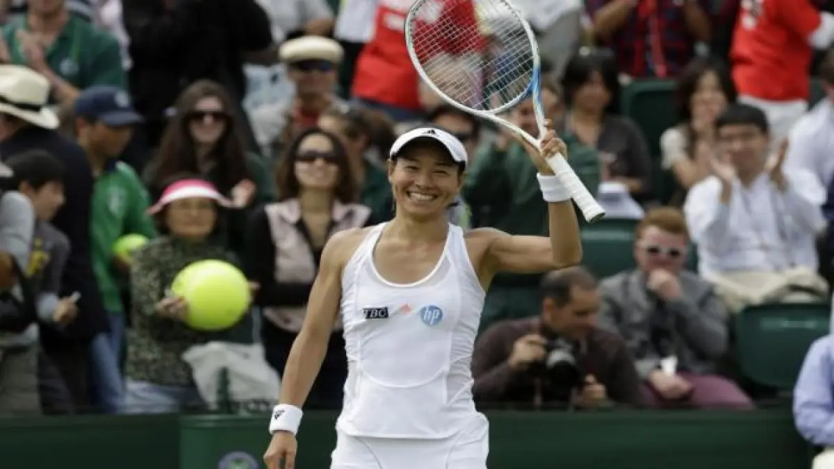 cea mai batrana jucatoare calificata in turul trei la wimbledon va juca impotriva serenei williams