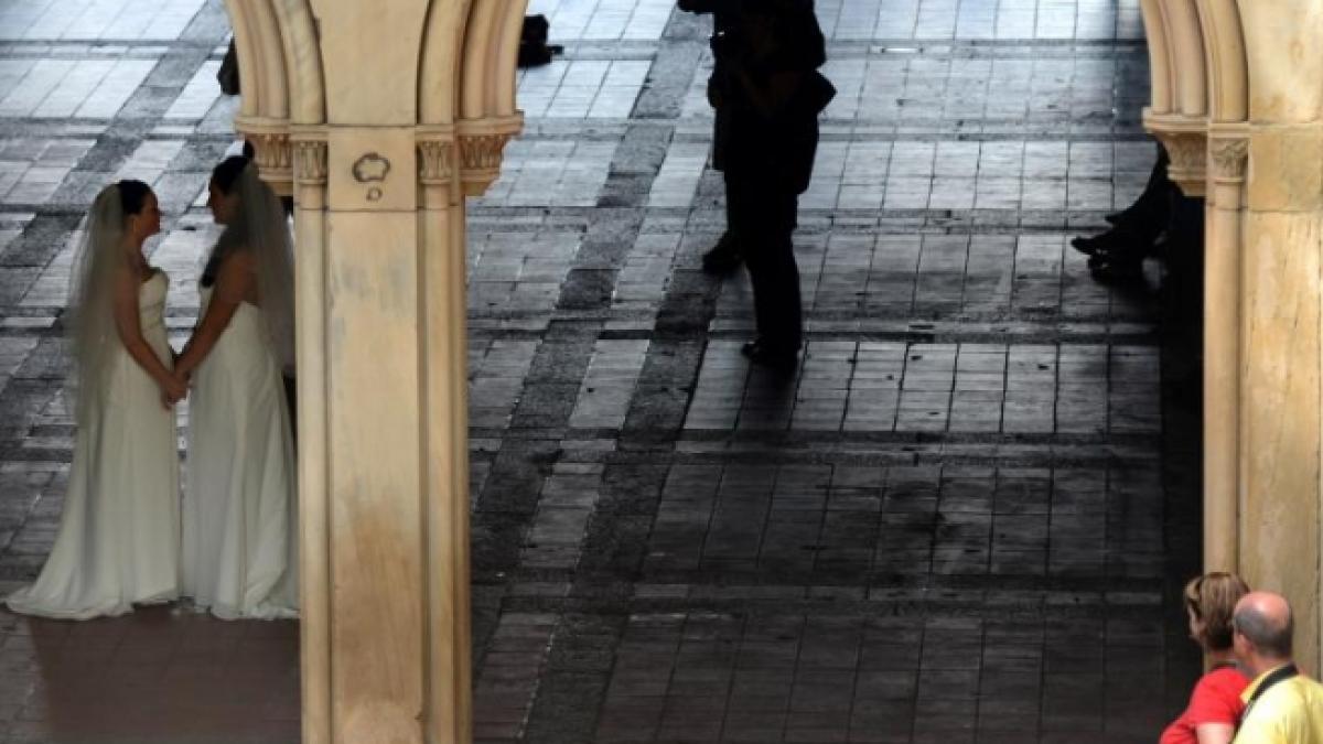 justitia americana a restabilit mariajul homosexual in california