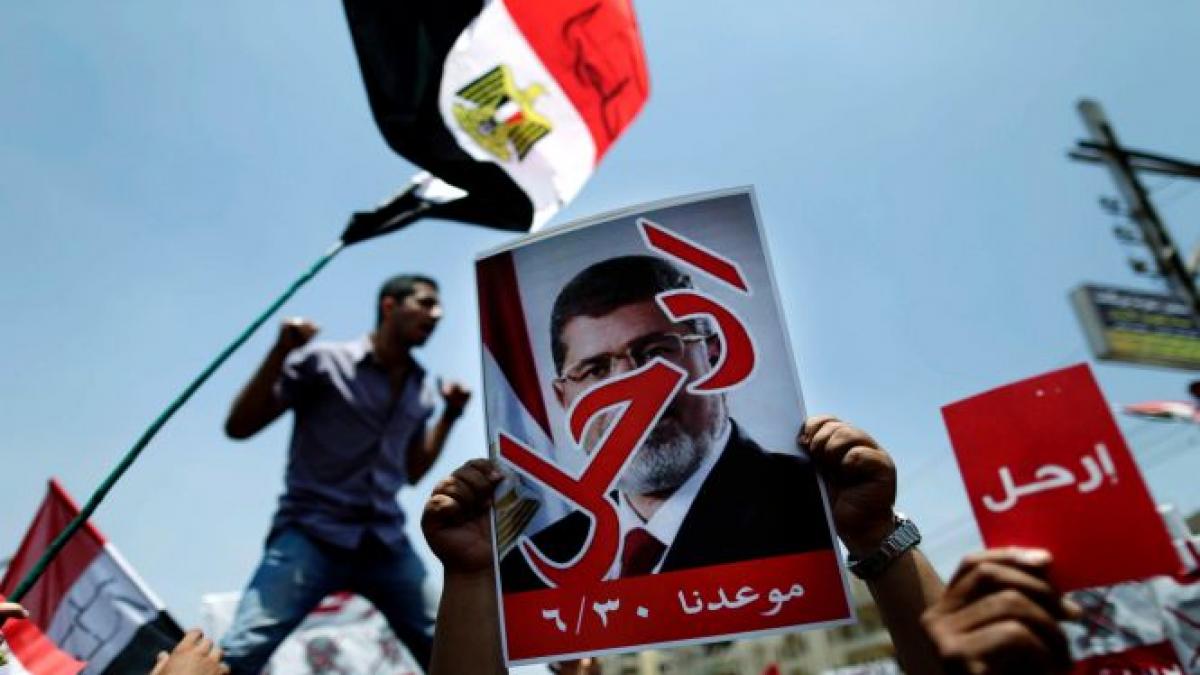 demonstrantii egipteni i au dat un ultimatum lui mohammed morsi