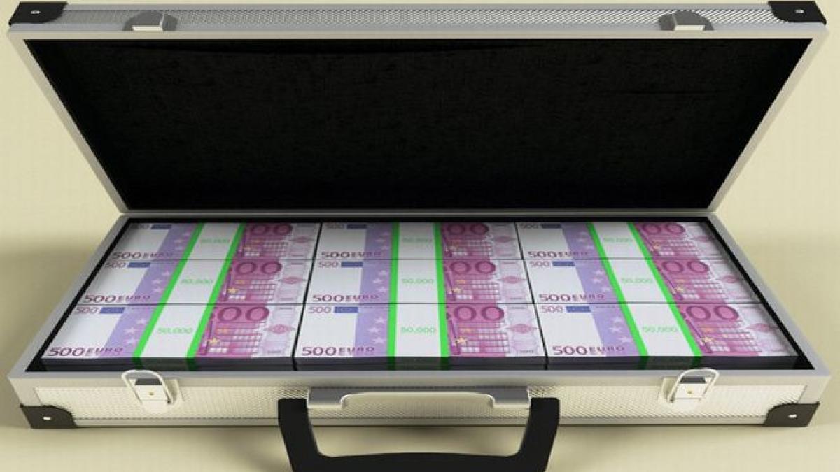 hoti deghizati in politisti francezi au furat 200 000 de euro