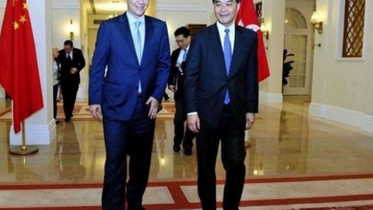 vizita lui ponta in china plina de peripetii dupa ce a scapat de taifunul rumbia una din masinile