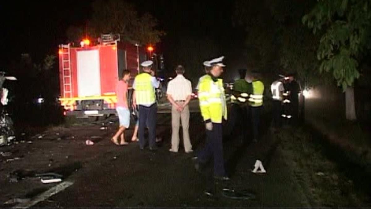 accident cutremurator pe a2 doi copii de 4 si 6 ani au vazut cum parintii si fratele lor mor