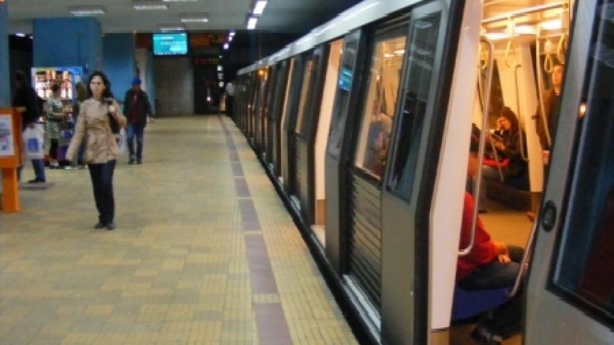 Defecţiune la metrou. Mai multe garnituri de tren au rămas blocate în staţia Nicolae Grigorescu