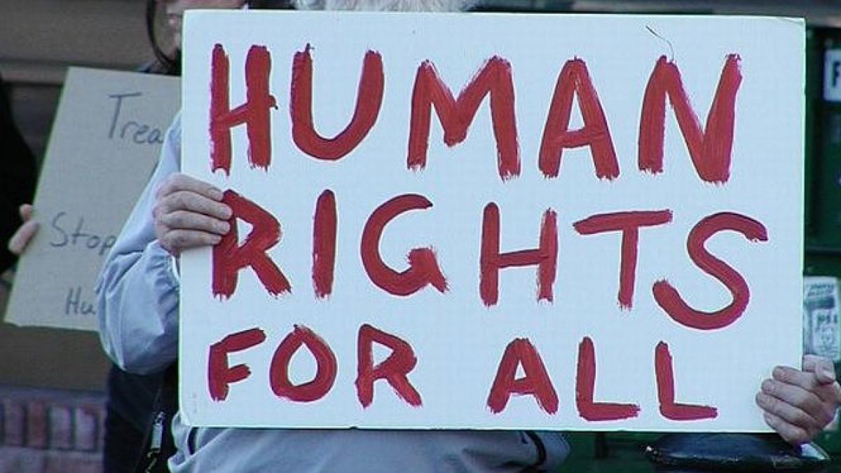 despagubiri de 30 000 de euro pentru familia unui tanar rom care a murit impuscat de un politist