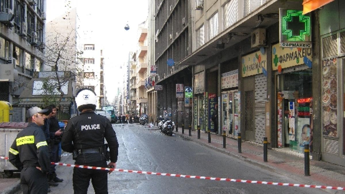 o scrisoare care continea explozibil a luat foc la un oficiu postal din grecia