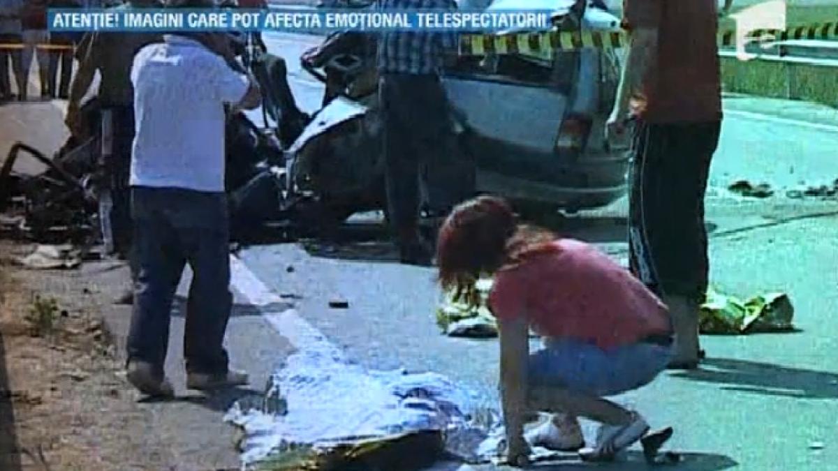 Cruzime fără margini. O mamă a trăit la telefon ultimele clipe de viaţă ale copiilor ei, conduşi la MOARTE de tatăl lor