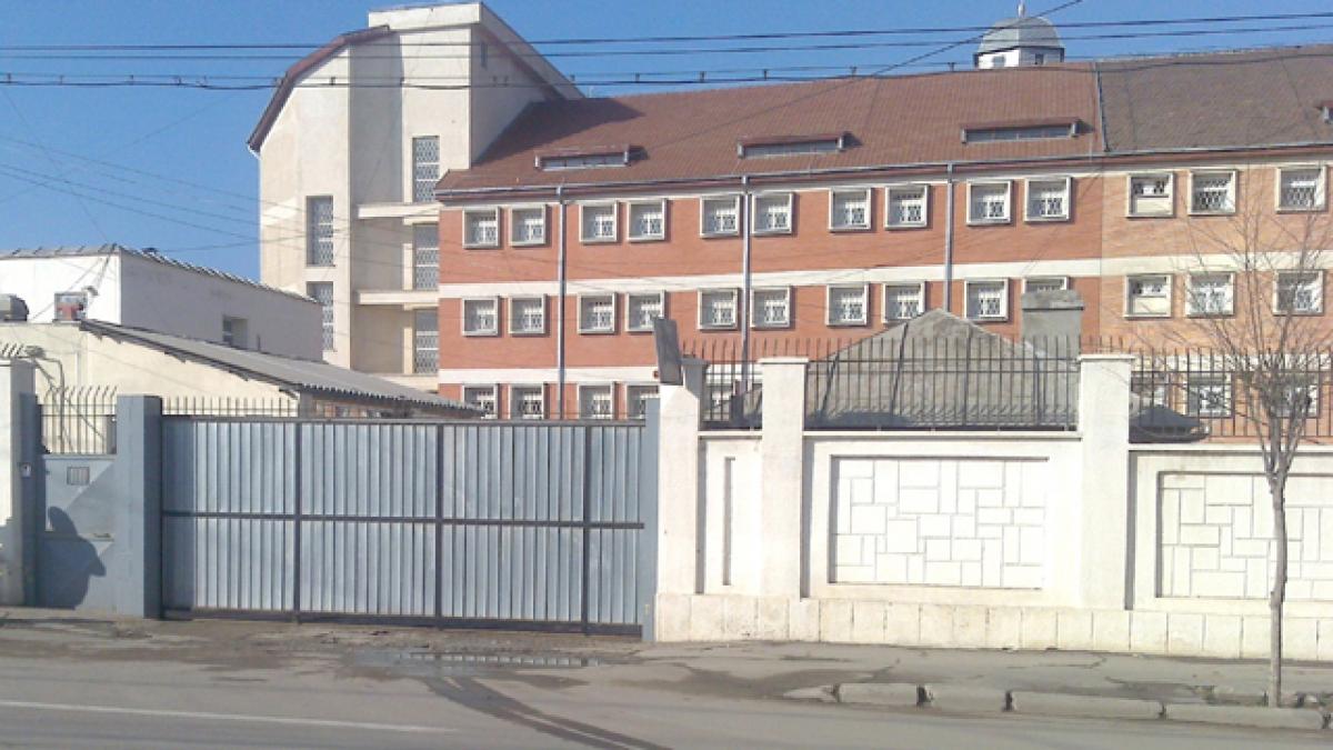 patru detinuti de la penitenciarul tulcea au fost injunghiati si au ajuns in stare grava la spital