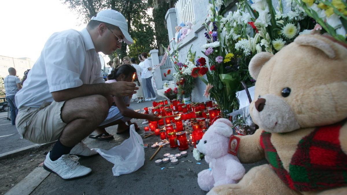 banii nu vor rascumpara niciodata durerea parintilor care si au ingropat pruncii la 3 ani de la