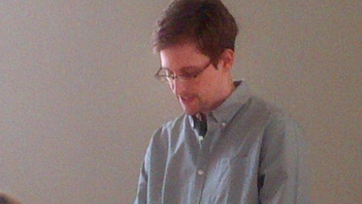 barack obama si vladimir putin au avut o discutie telefonica despre edward snowden