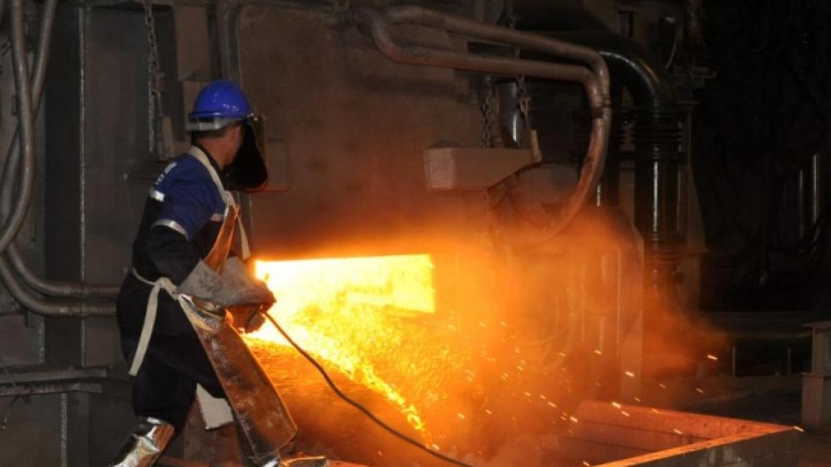 industria romaniei in picaj fabrici taiate si duse la fier vechi pentru specula imobiliara