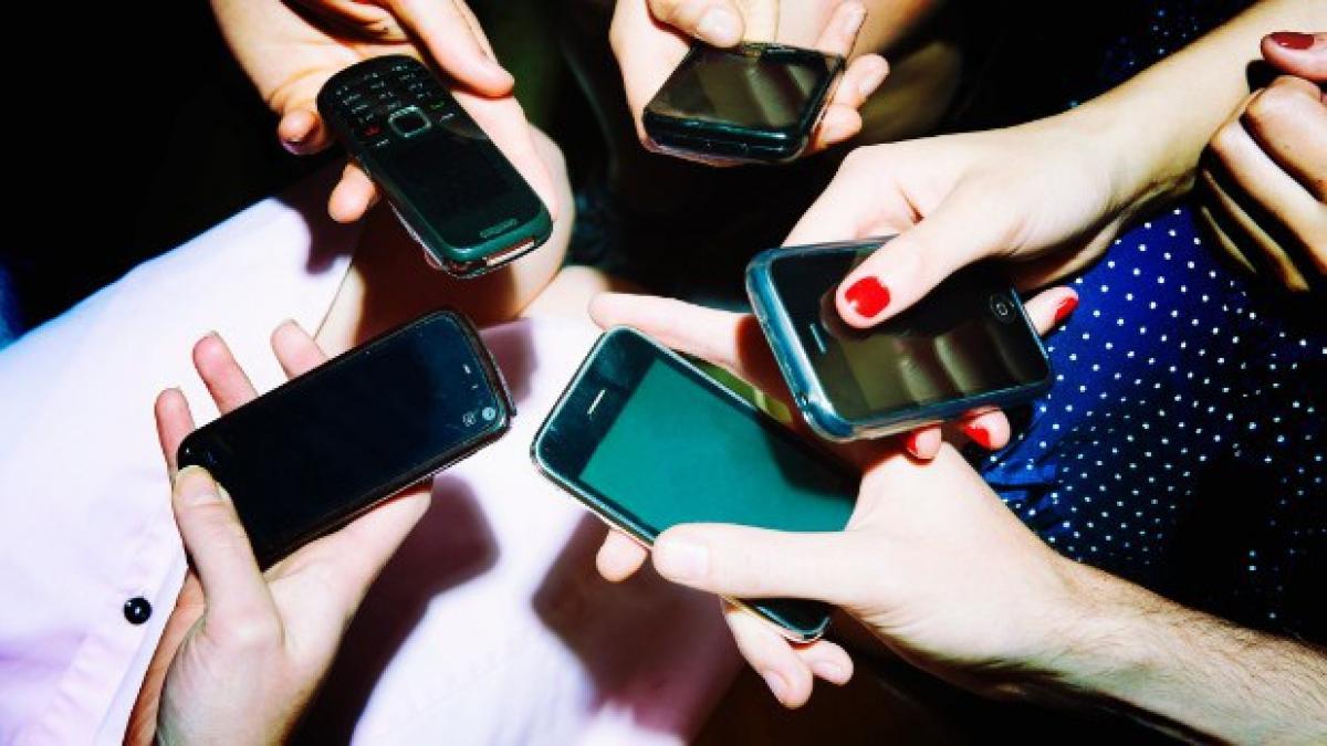 coreea de sud a neutralizat telefoanele performate ale angajatilor din ministerul apararii