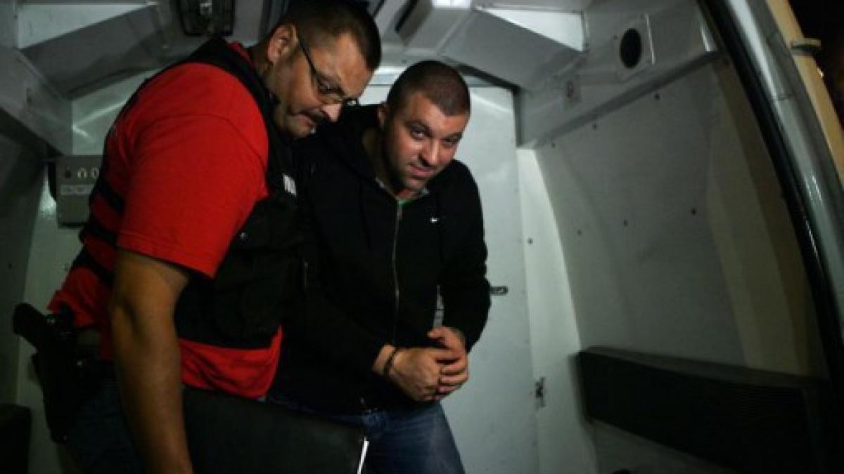 fiii primarului se cred in vestul salbatic au batut din senin un barbat care statea la o terasa