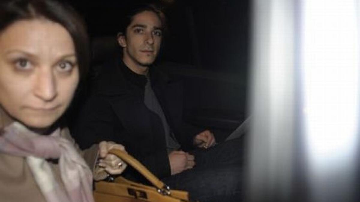 fiul senatoarei placinta s a apucat de croitorie creatiile sale vestimentare au fost deja expuse la