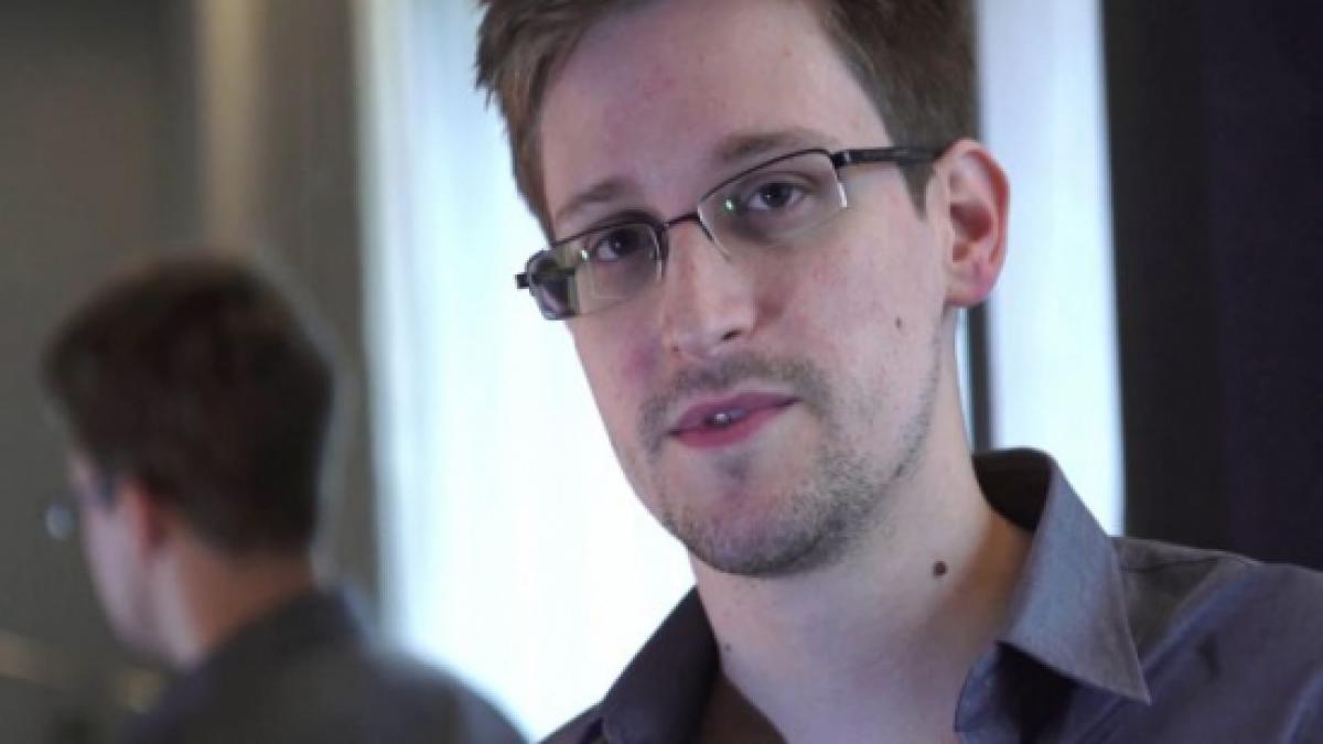 presedintele dumei de stat rusia trebuie sa i ofere azil politic lui snowden