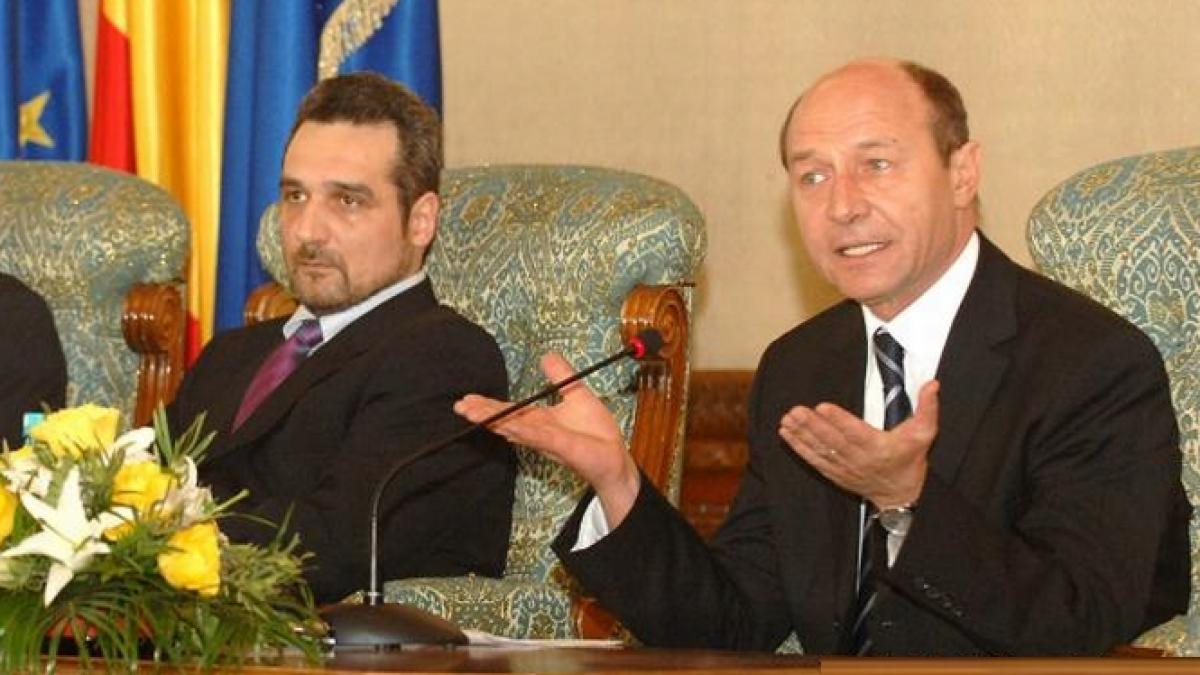 cat castiga consilierii lui basescu din aparitiile la tv