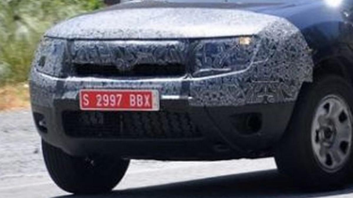 dacia duster isi improspateaza aspectul imagini spion cu noul model