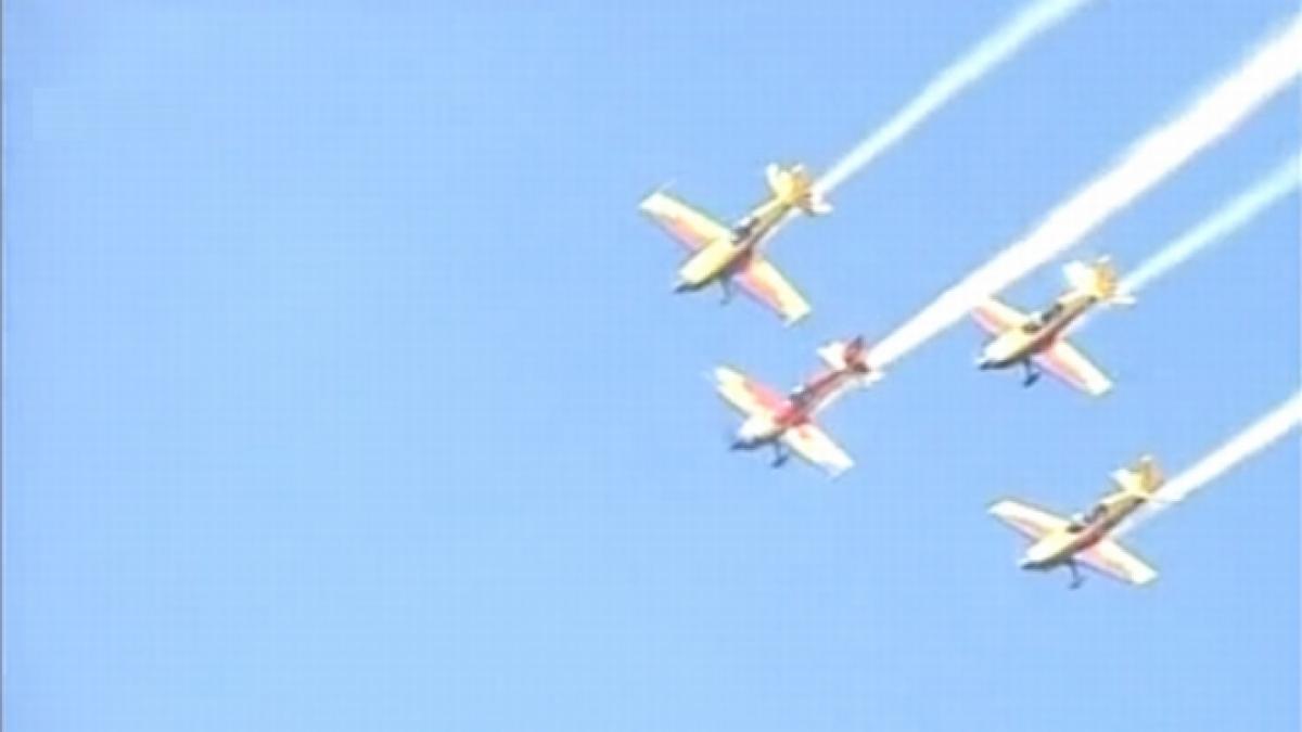 show aviatic in capitala pe aeroportul baneasa