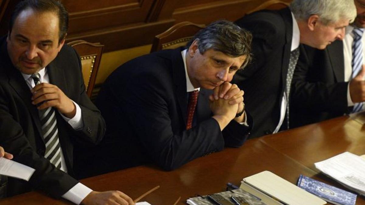 incercarea de dizolvare a parlamentului ceh a esuat criza politica din cehia se prelungeste