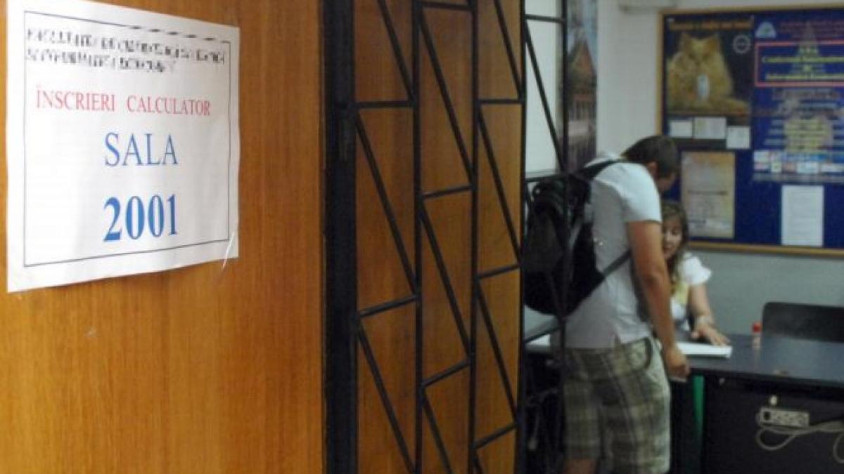 Sute de diplome de BAC, tipărite greşit la un liceu din Gura Humorului. "Vor fi retrase şi retipărite" 