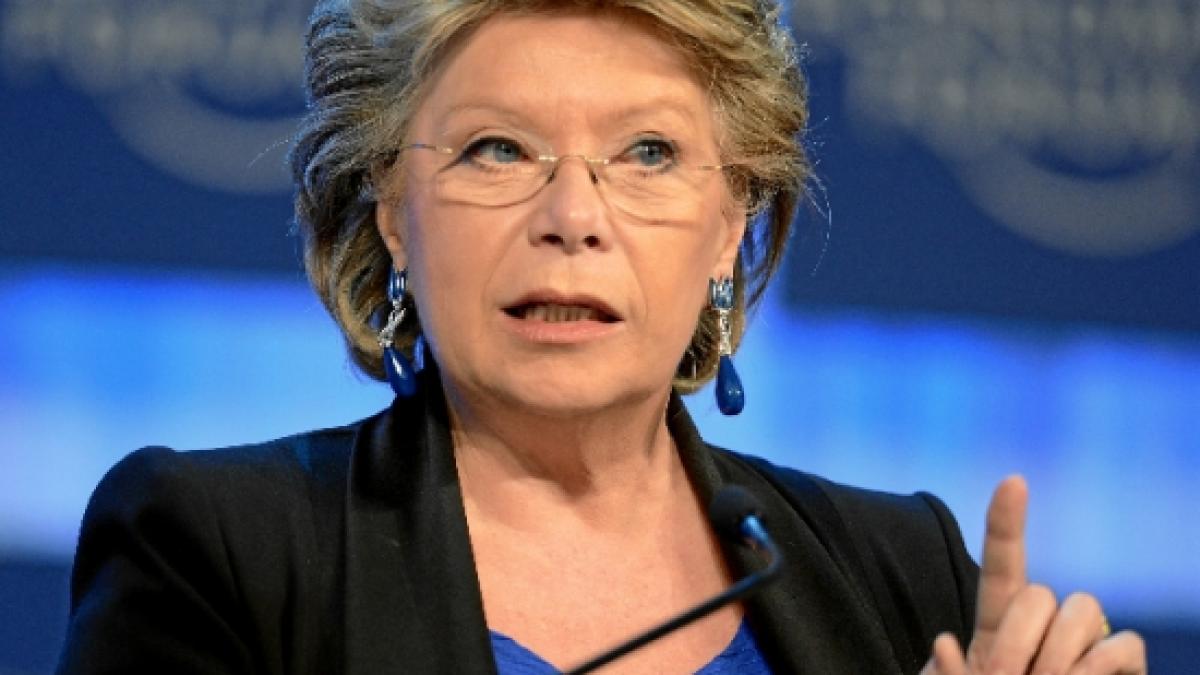 viviane reding troica ar trebui desfiintata europa isi poate rezolva problemele si fara fmi