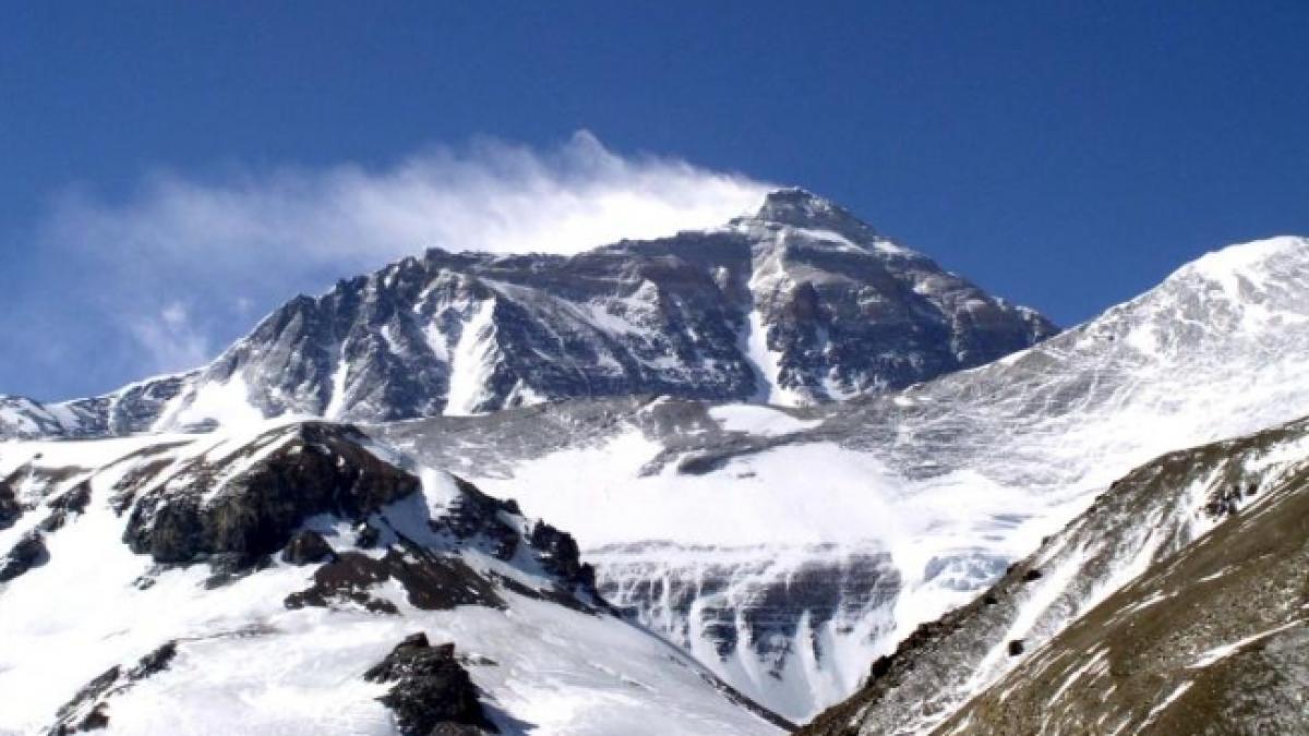 premiera patru alpinisti romani au ajuns pe varful nanga parbat din muntii himalaya 8125m