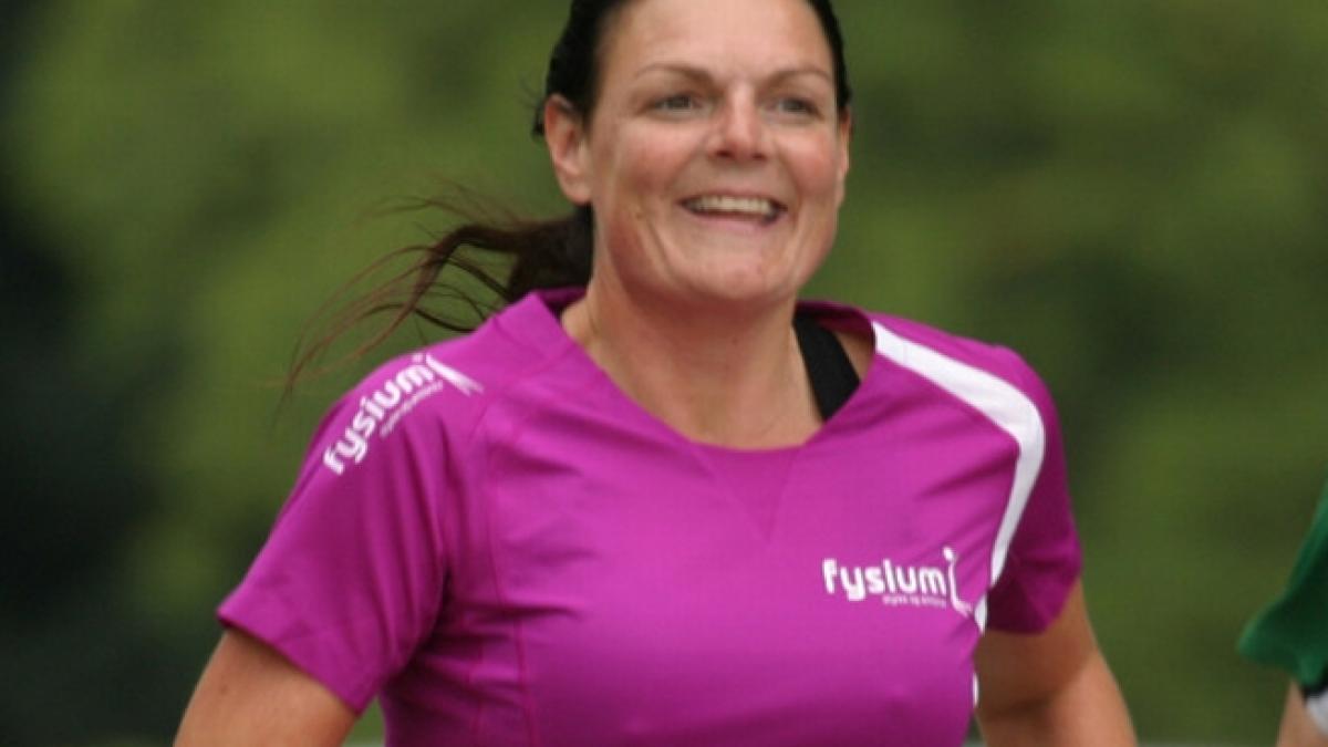 o femeie diagnosticata cu scleroza multipla a participat la 366 de maratoane in 365 de zile