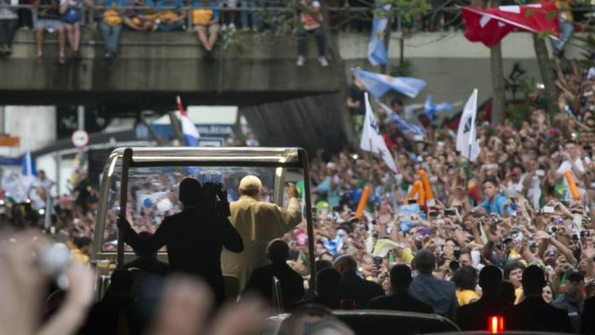 armata braziliana a dezamorsat o bomba in zona catedralei unde papa francisc urmeaza sa oficieze