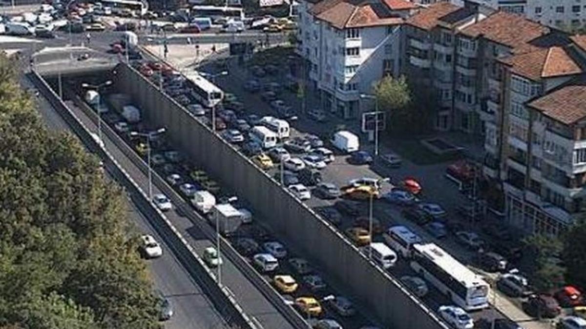 accident la iesirea din bucuresti in baneasa o femeie a fost ranita