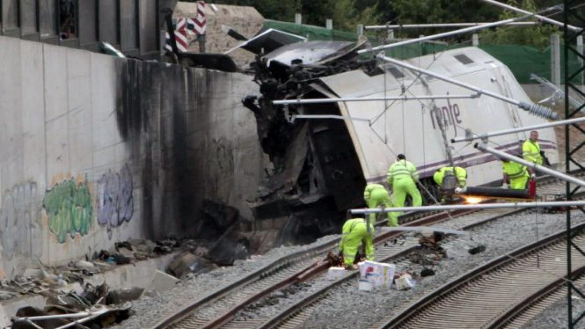 mecanicul trenului deraiat in galicia a fost plasat in arest preventiv