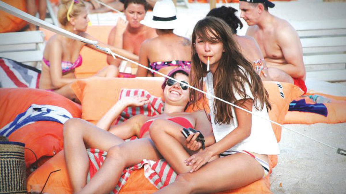 se va intampla in fata a mii de turisti romani de pe litoral vor fi ca niste femei usoare de pe