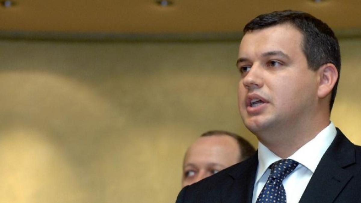 presedintele interimar al pmp eugen tomac va candida la sefia partidului dupa inregistrarea