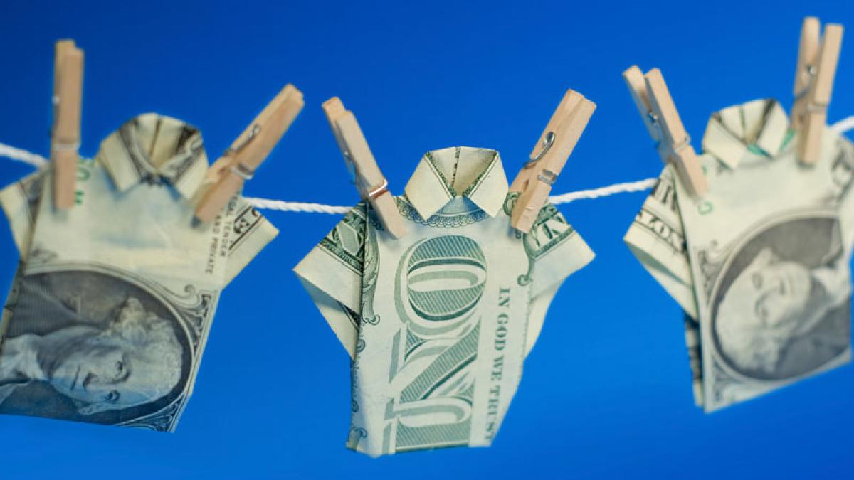 acord intre italia si vatican impotriva spalarii banilor