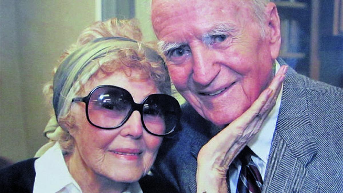 nu au putut trai unul fara altul s au nascut in aceeasi zi au fost casatoriti 75 de ani si au murit