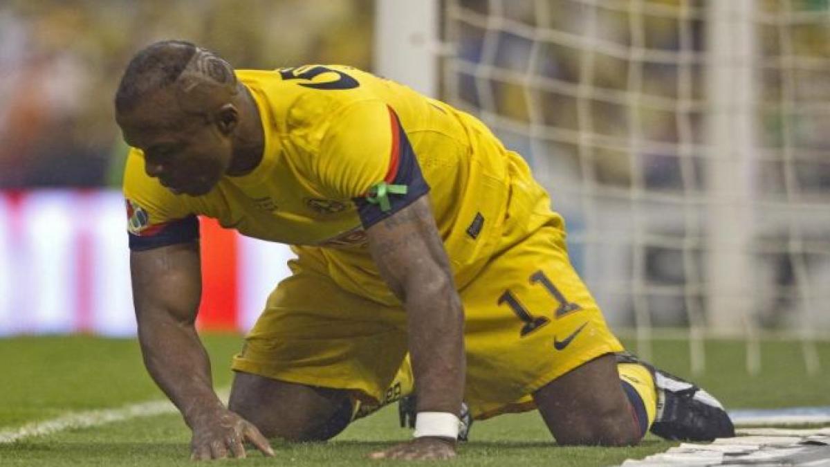 un fotbalist ecuadorian a murit la 27 de ani din cauza unui stop cardiac